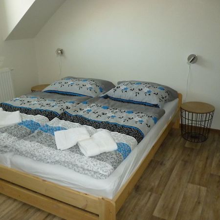 Apartman Relax-Chatka A Apartman 미쿨로프 외부 사진