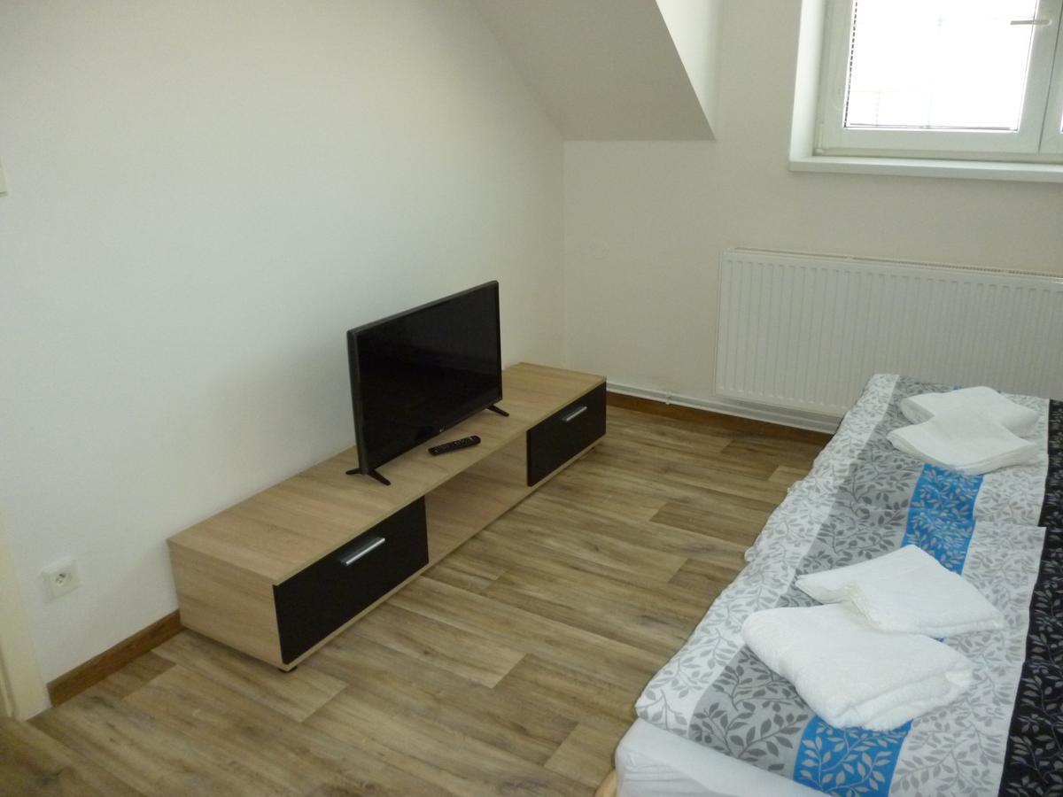 Apartman Relax-Chatka A Apartman 미쿨로프 외부 사진
